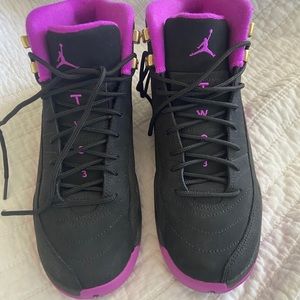 Jordan 12 Retro Hyper Violet 6Y
